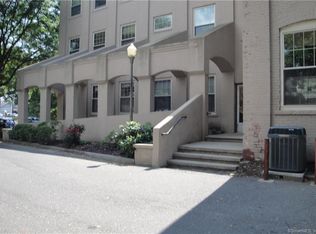 146 High St APT 103, Milford, CT 06460
