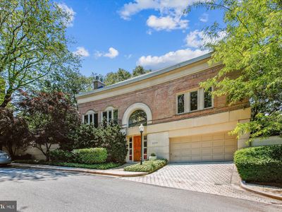 4504 Foxhall Cres NW, Washington, DC, 20007