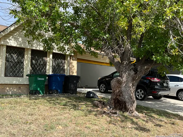 10327 Prescott Dr, San Antonio, TX 78245