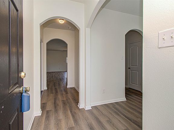 5th image of 5004 Sycamore Ln