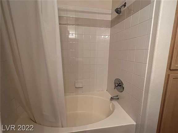 4th image of 950 Seven Hills Dr APT 624