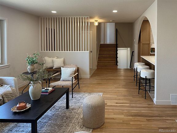 5th image of 10546 Lipan Street