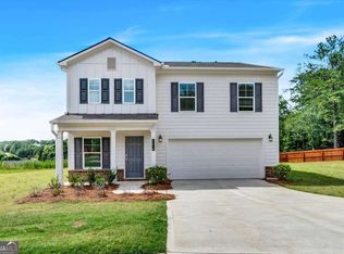 3270 Forest Green Dr, Douglasville, GA 30135