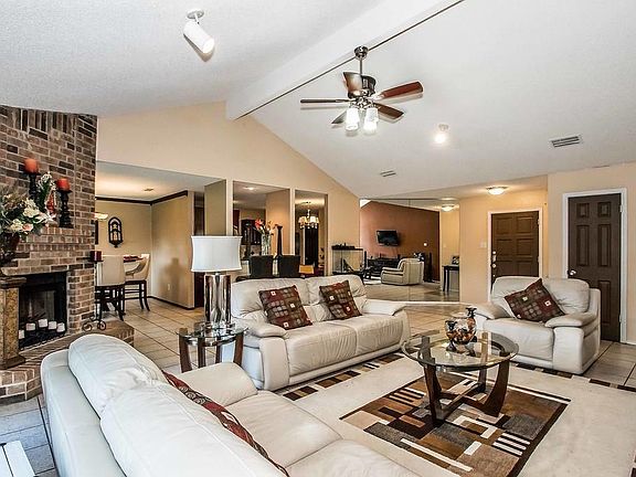 4th image of 2617 Fairmont Dr