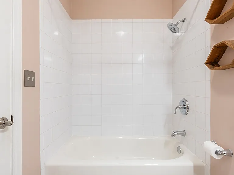78 E Chestnut St #405 — Photo 13