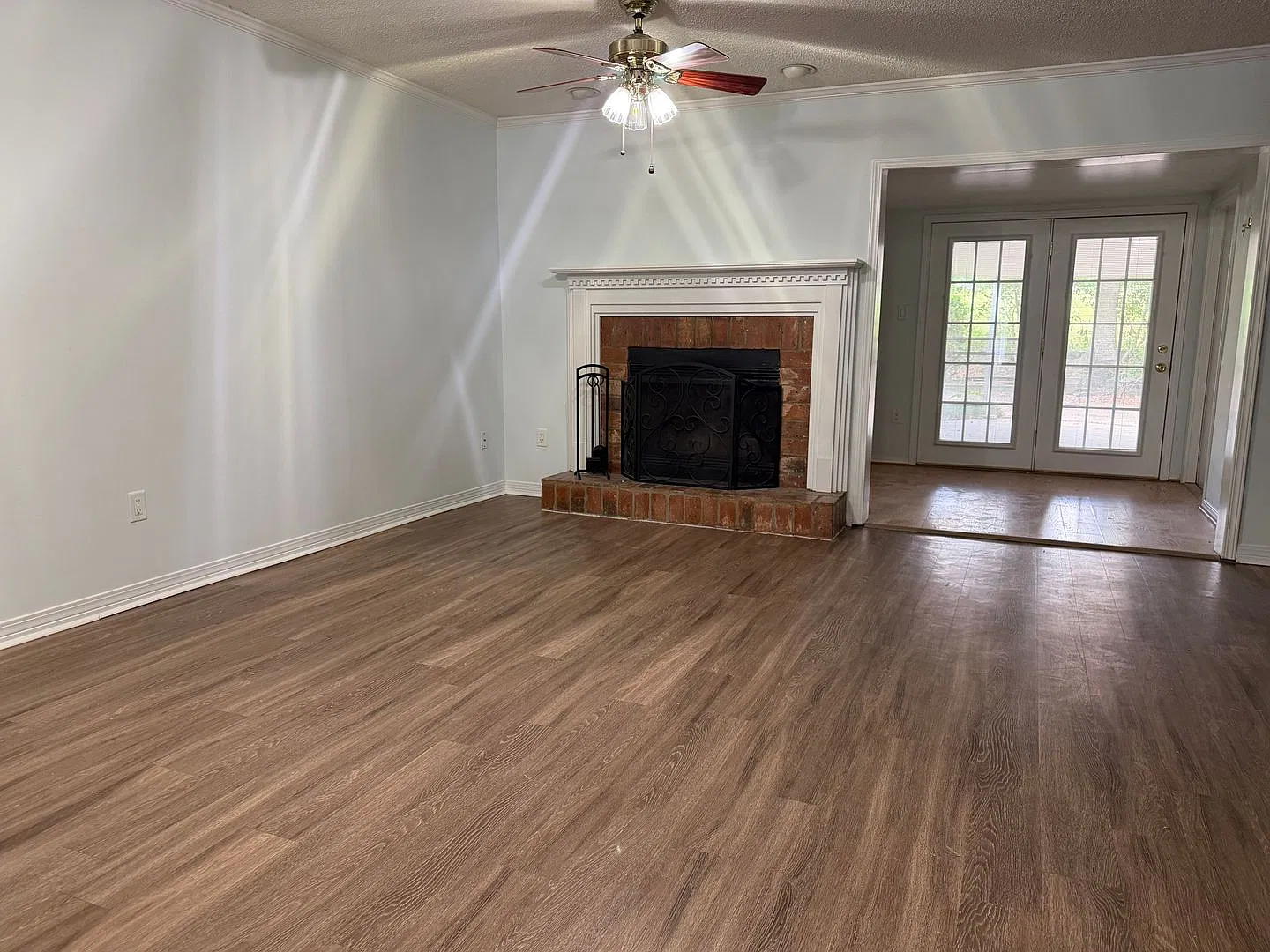2/2.5 Townhome Close to USA campus — Photo 4