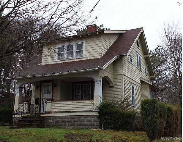 1st image of 125 Williams St