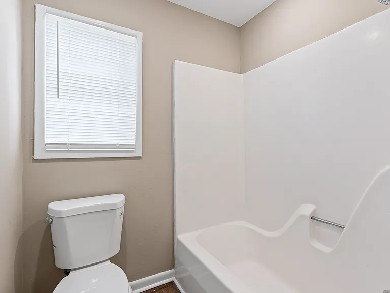 240 Josh Ln — Photo 17