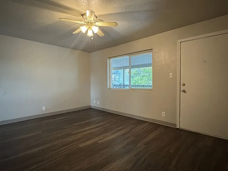 765 E 18th Ave #11 — Photo 3