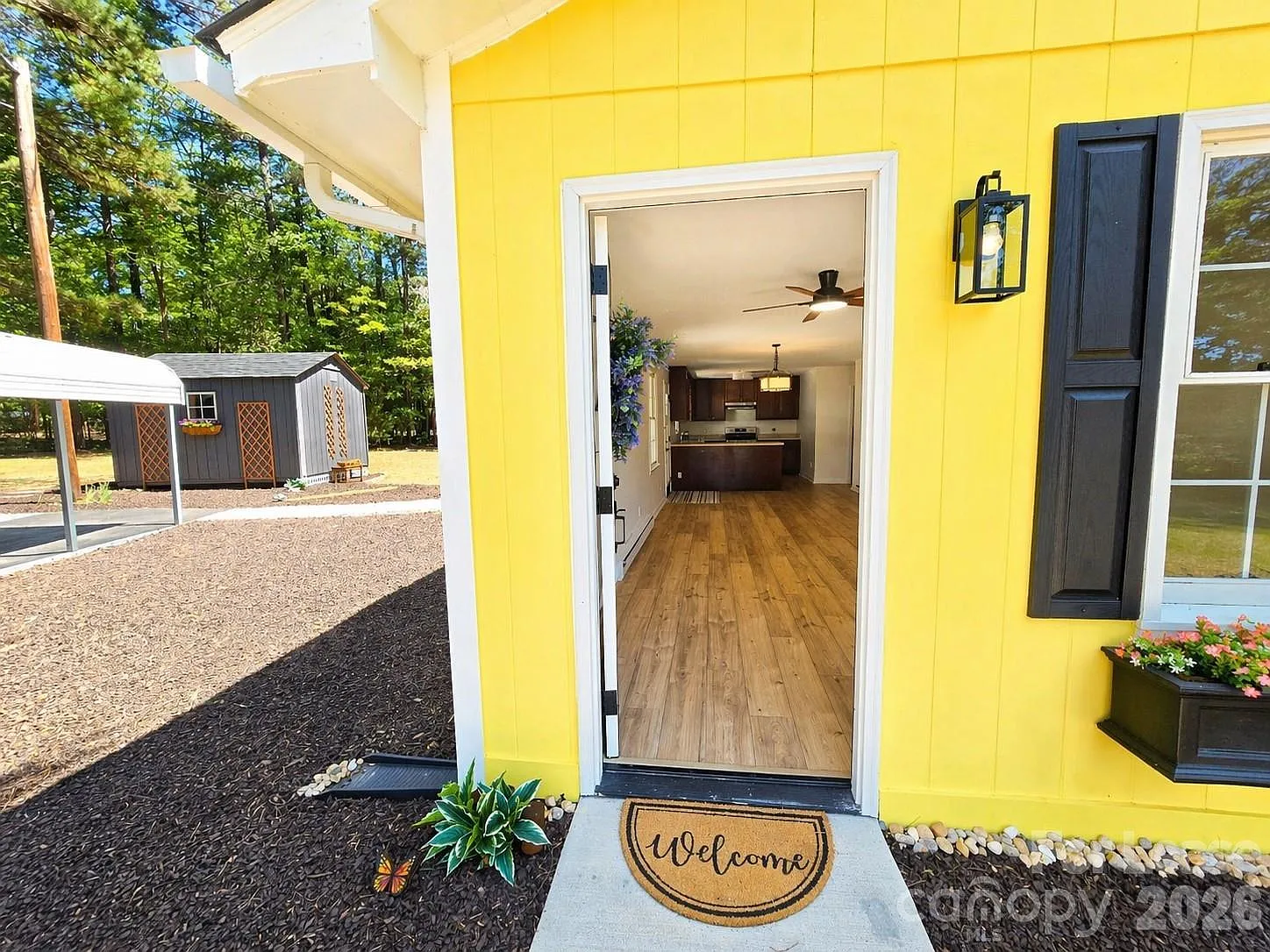 1 bed, 1.0 bath, 900 sqft, $1,850 — Photo 2