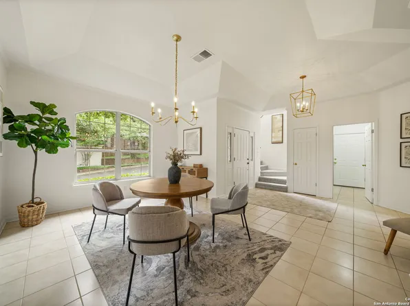 55 Donore, San Antonio, TX 78229