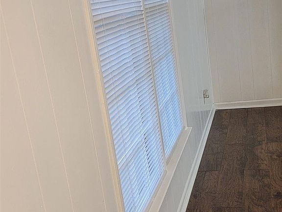 5th image of 1416 Villa Pines Ct NW