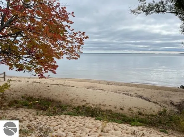 140 E 7th St Lot 14, Northport, MI 49670