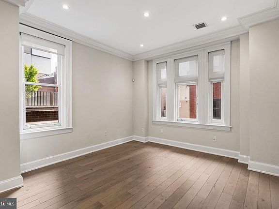 4th image of 1830 Rittenhouse Sq APT 1C