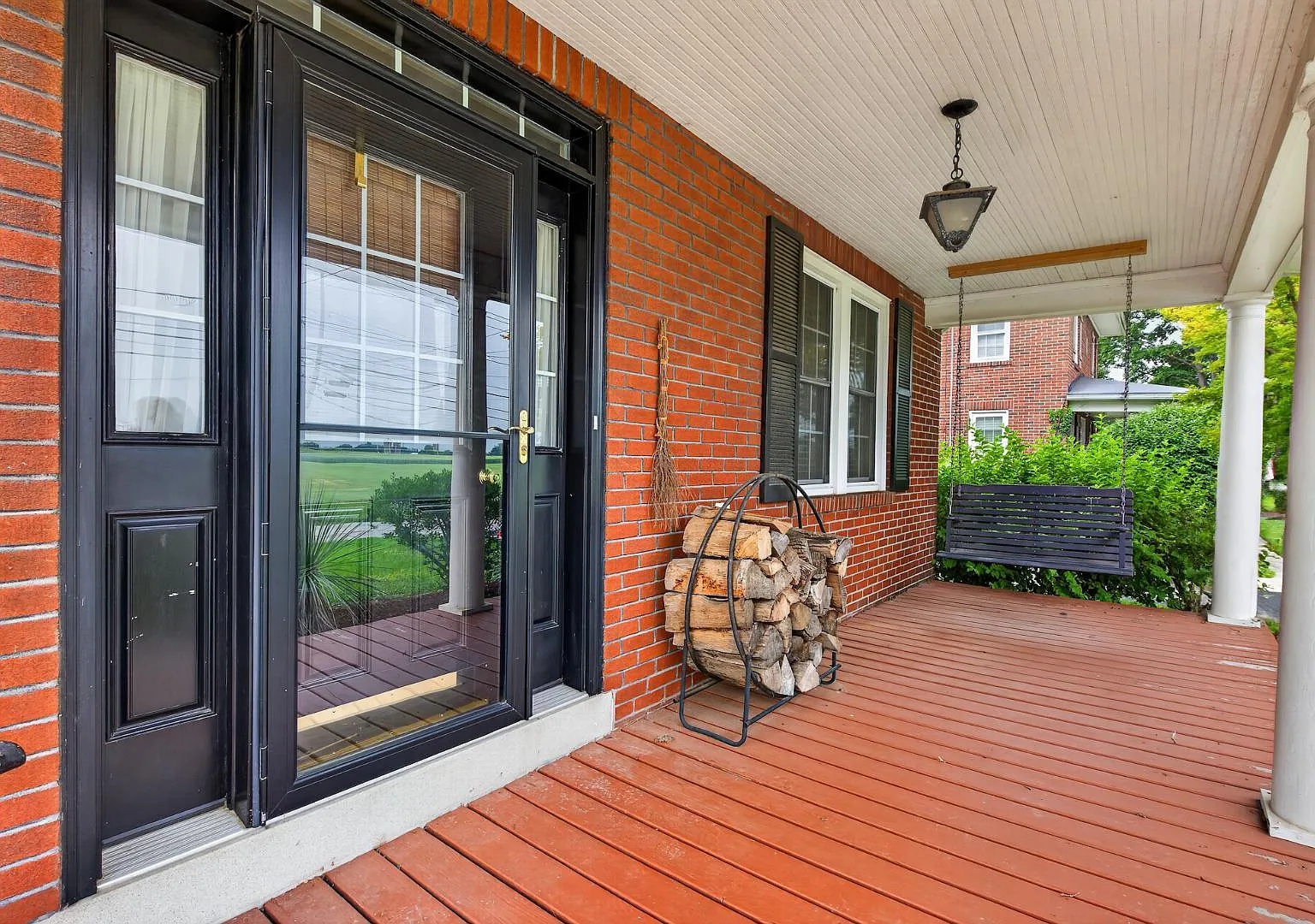 832 Village Rd — Photo 4