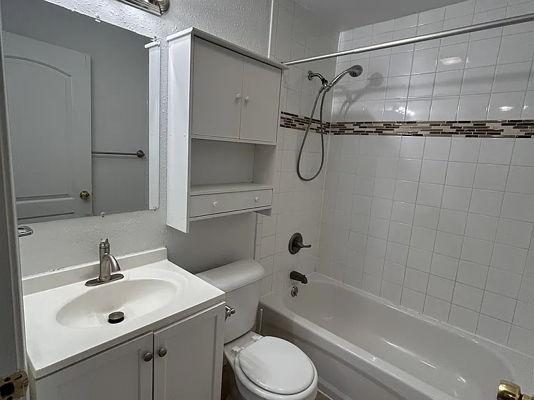 809 Paul St — Photo 10