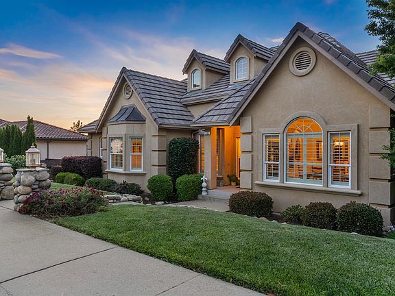 3rd image of 1705 Ridgeview Cir
