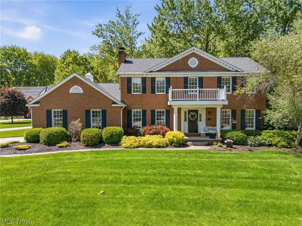 4756 Fox Run Dr, Stow, OH 44224