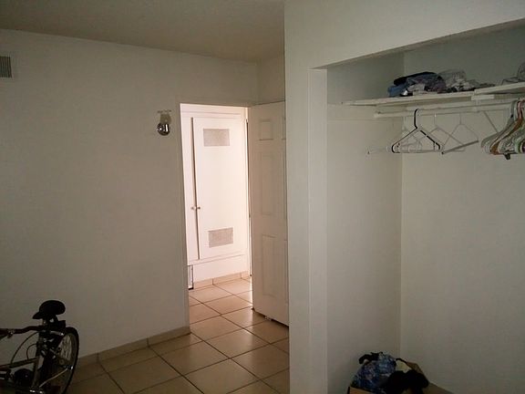 3rd image of 700 Kasper Ave