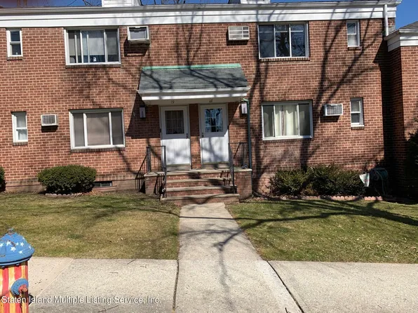 19 Seth Ct #A, Staten Island, NY 10301