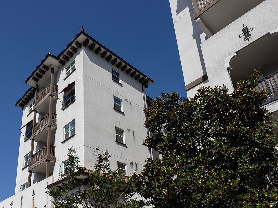 Building Photo 2