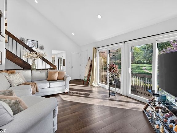 5th image of 66 Kingsberry Dr BLDG 2SF #66