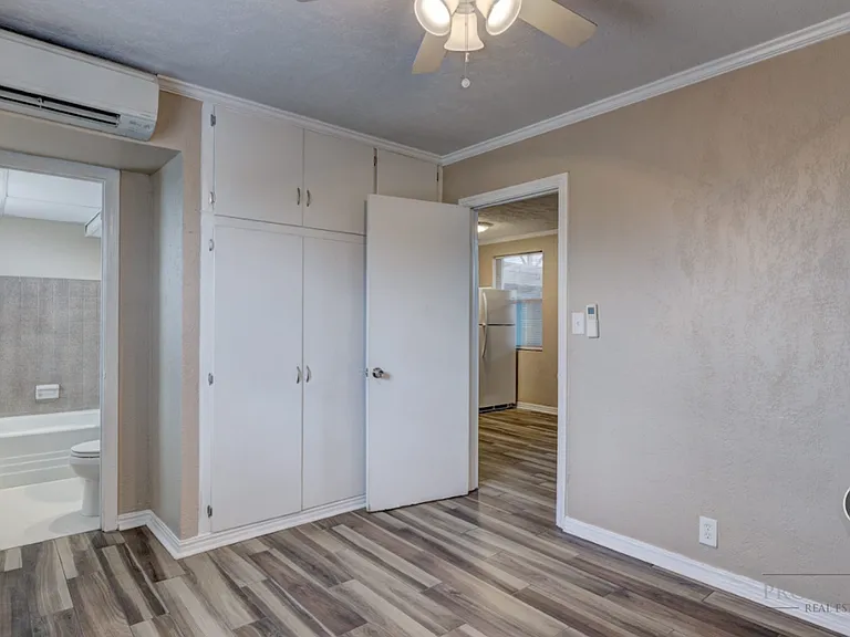 3131 N May Ave — Photo 7