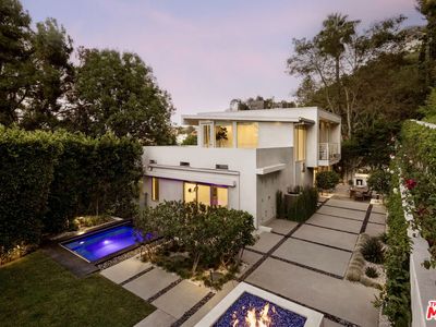 7350 Pacific View Dr, Los Angeles, CA, 90068