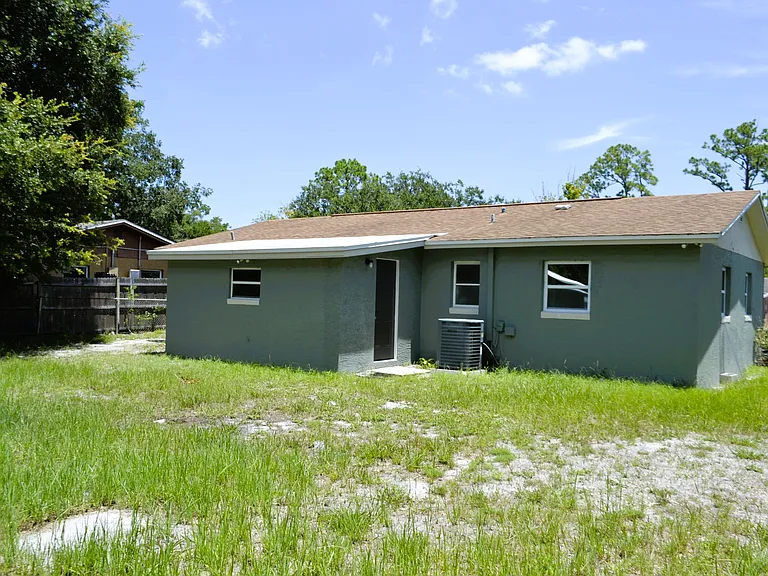 1060 E Patrick Cir — Photo 18