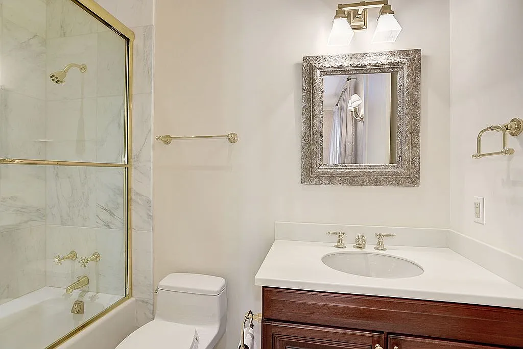 7602 Swinks Ct photo 1