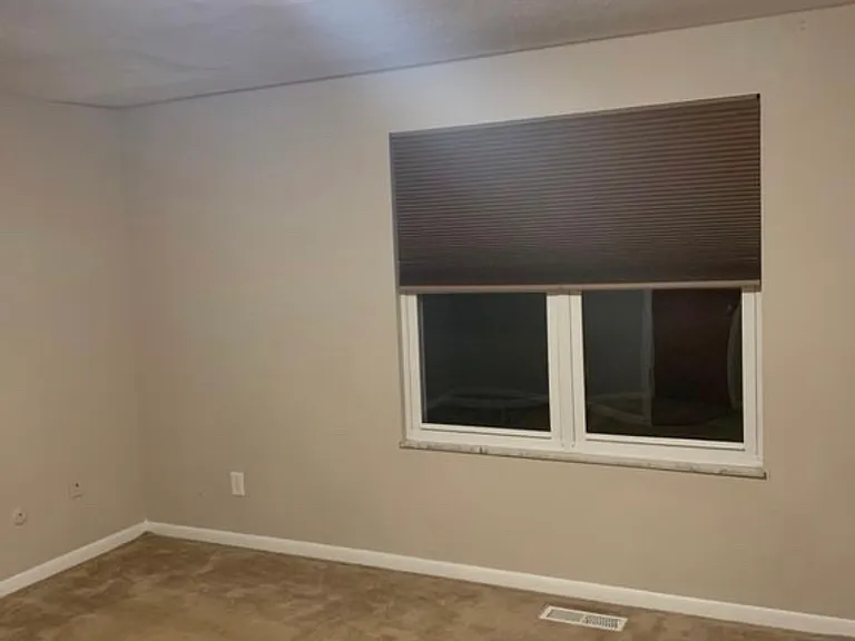 5-4750 Marshall Rd — Photo 1
