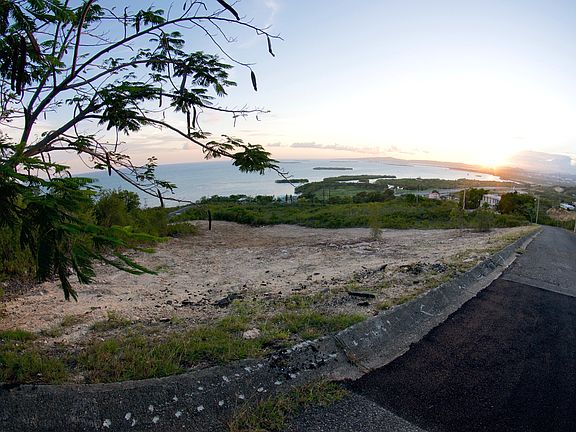 3rd image of 40 Calle 3 Solar