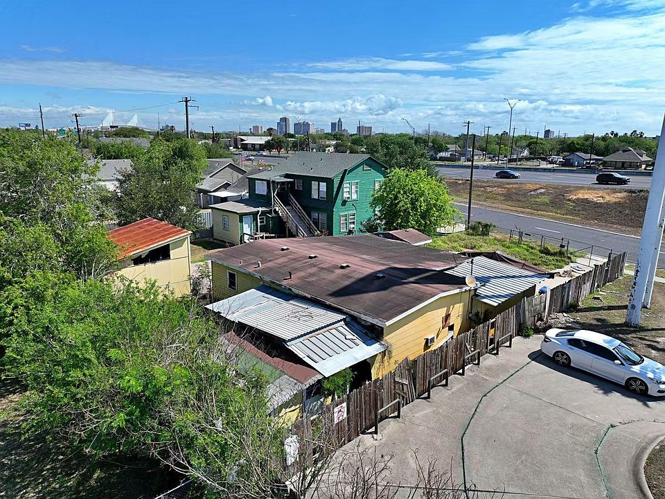 2nd image of 1217 17th St