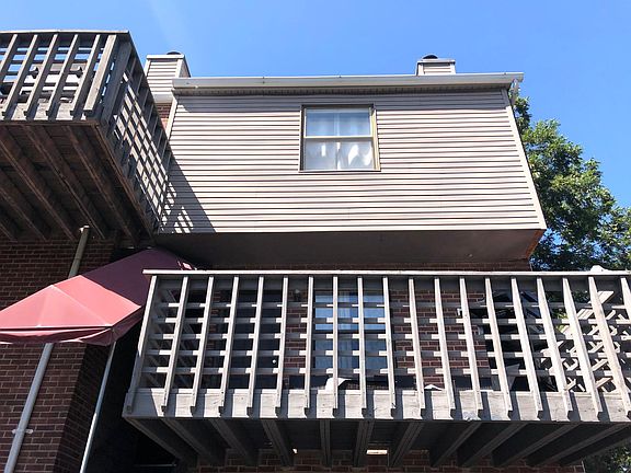 Privacy and openness on patio