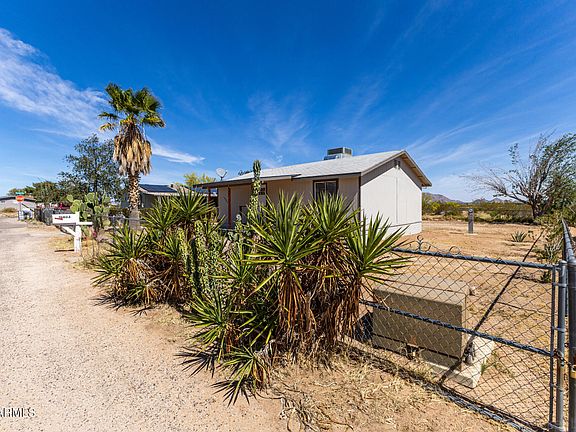 3rd image of 10803 N YELLOWSTONE Road