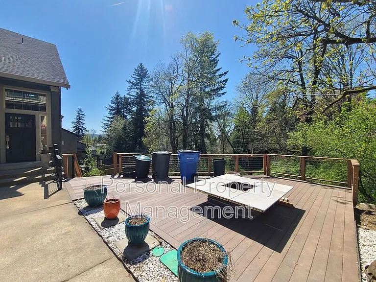 2085 34th St — Photo 4