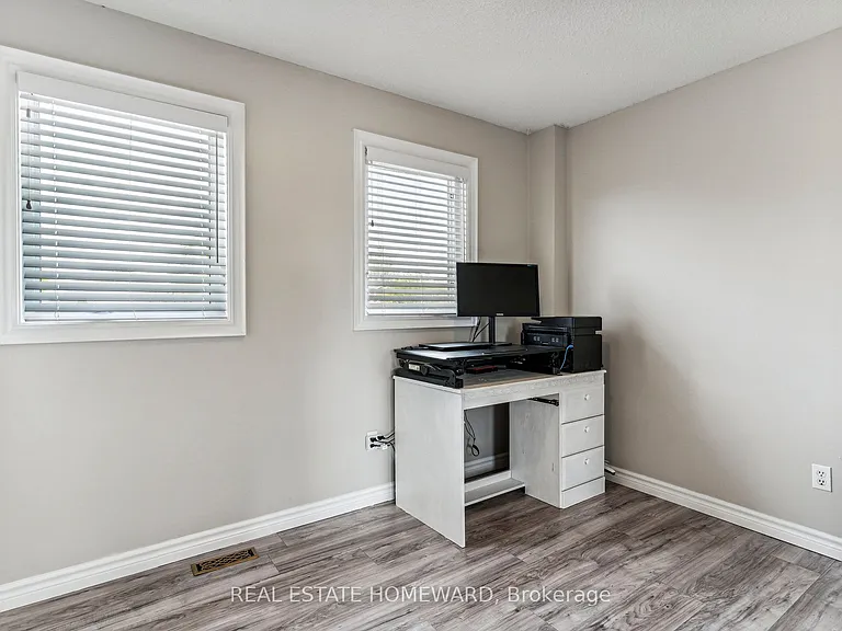 1117 Ashley Ct — Photo 25