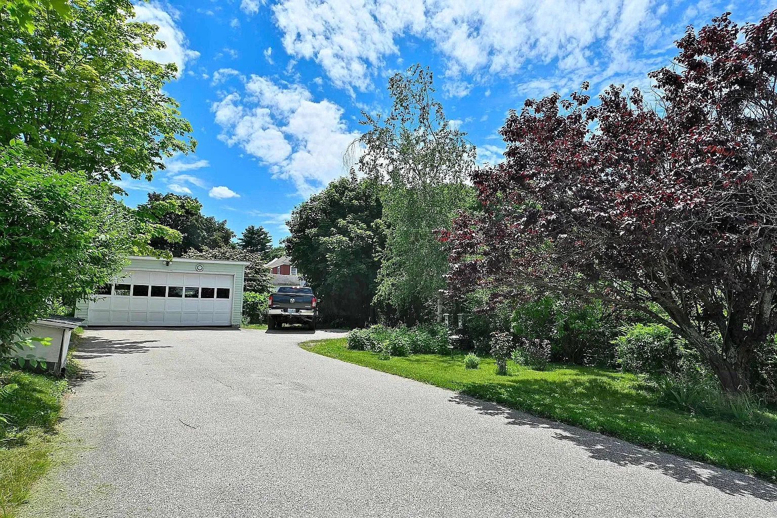 3 bed, 1400 sqft, $2,300 — Photo 3