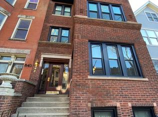 845 W Newport Ave #1, Chicago, IL 60657