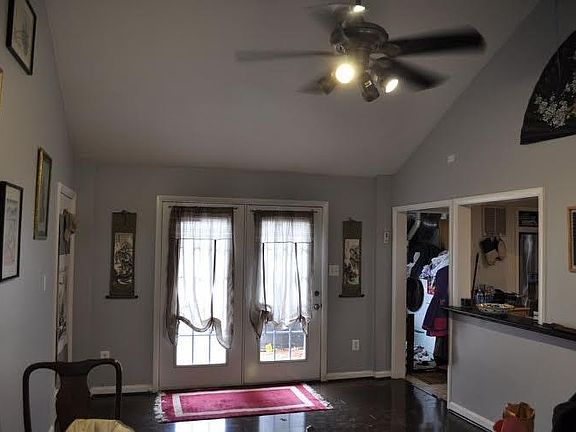 Family room - front entrance