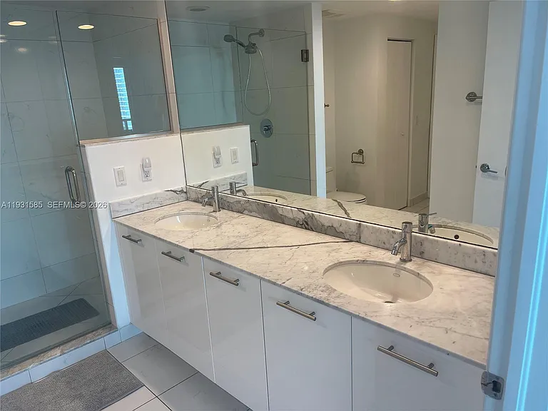 500 Brickell Ave #3105 — Photo 25