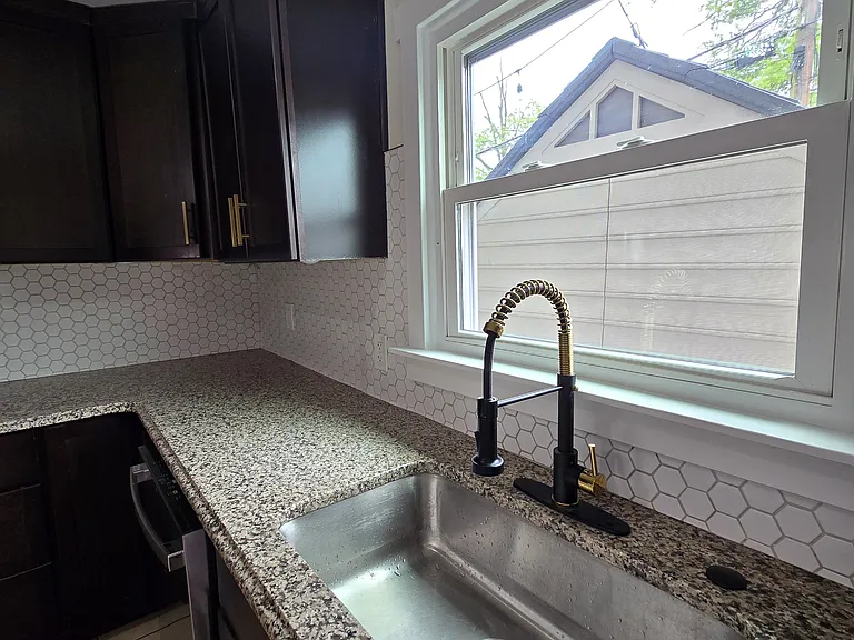 5806 Fleetwing Dr — Photo 12