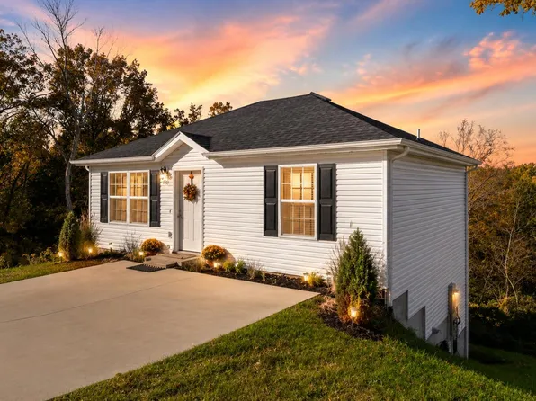393 Walnut Street, Hollister, MO 65672