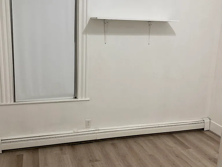 92 Robbins St #2 — Photo 5