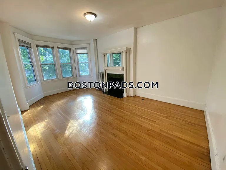 1377A Commonwealth Ave #2 — Photo 12