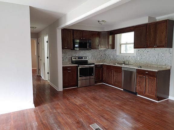 2nd image of 5021 Collinwood Dr