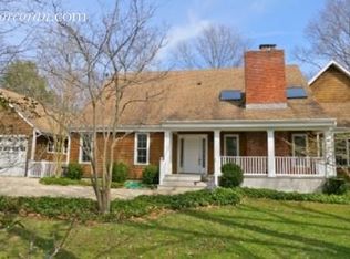18 Scrimshaw Dr, Southampton, NY 11968