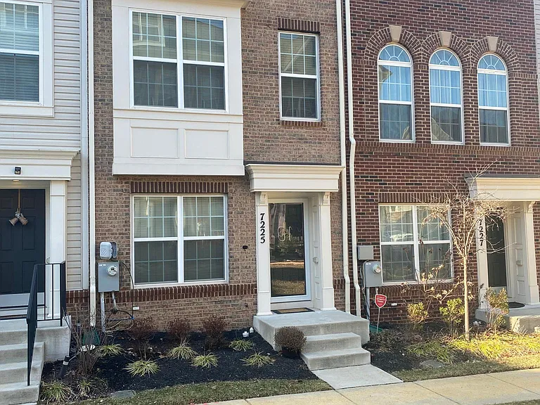7225 Barrberry Ln — Photo 43