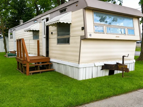425 Monroe Ave #42, Findlay, OH 45840
