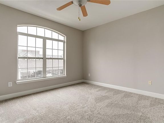 4th image of 11605 Tomahawk Creek Pkwy APT G
